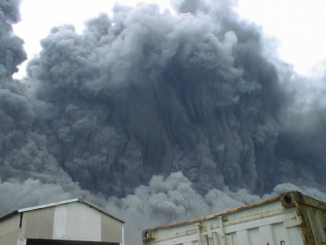 最大規模の噴火 写真