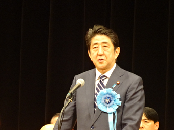 平成28年4月9日（土）挨拶をする安倍内閣総理大臣