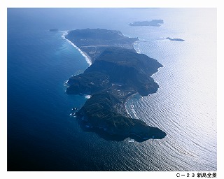 新島全景