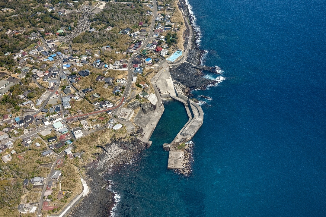 差木地漁港海岸全景