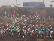 ２０１５ＷＥＲＩＤＥ三宅島エンデューロレース 画像