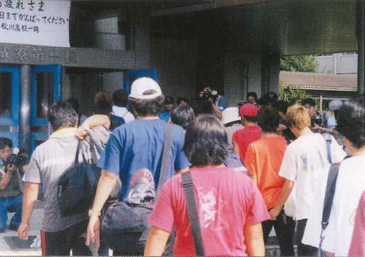 小中高生の避難 写真