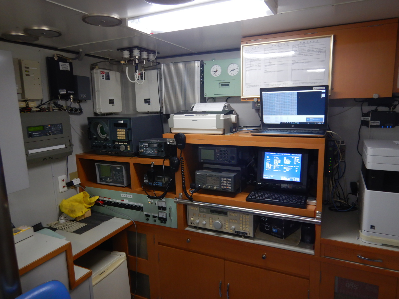無線機全景.JPG