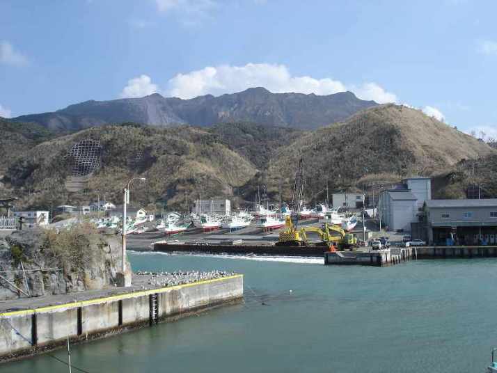 神津島港２
